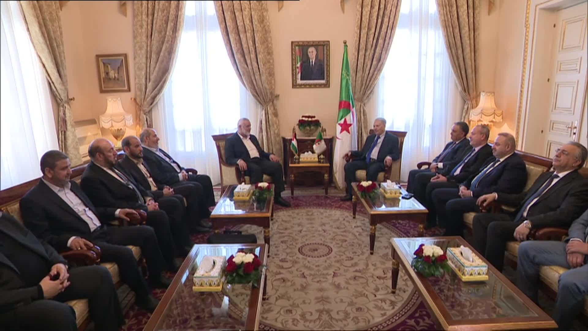 وفد من حماس برئاسة هنية يزور الجزائر ويلتقي رئيس مجلس الشعب